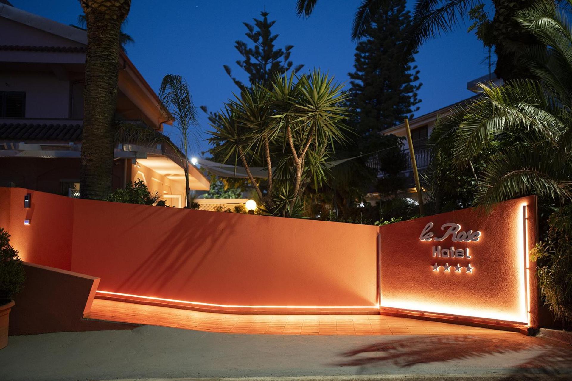 Hotel Ristorante Le Rose Бріатіко Екстер'єр фото